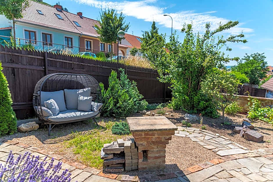 Mikulov - Inn - hotel s vinným sklepem Venuše
