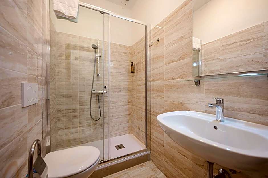 Rialto Suite 707