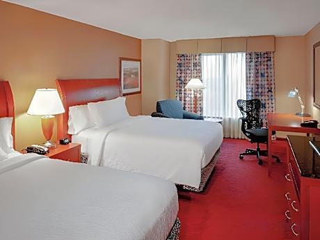 2 Queen Beds with Shower