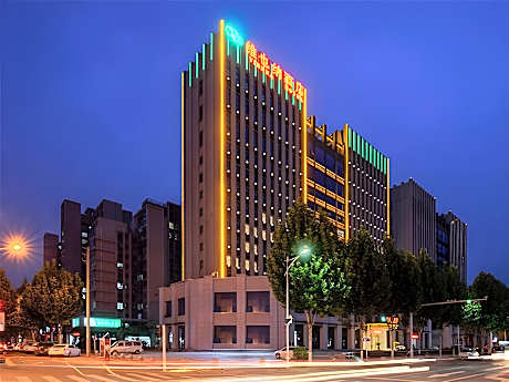 Vienna Hotel Zhengzhou Only Henan Movie Town