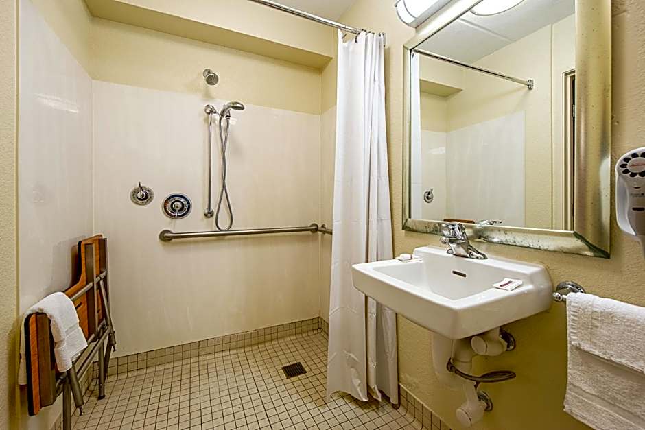 Red Roof Inn Charleston - Kanawha City, WV