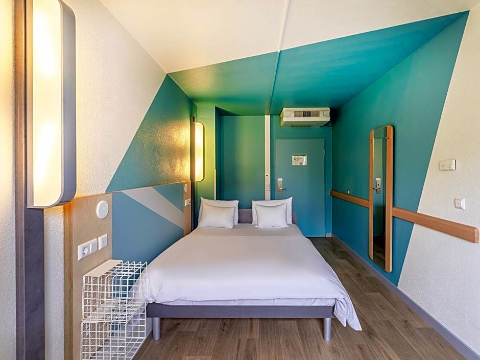 B&B HOTEL Freiburg-West