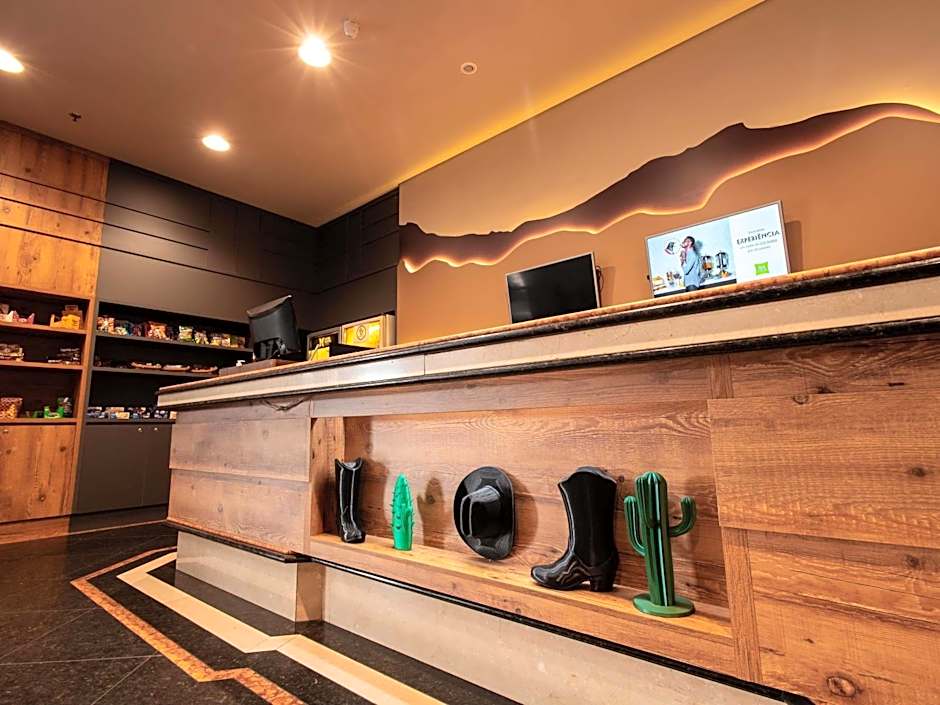 Ibis Styles Presidente Prudente, Portal of the West