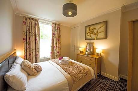 Executive Three-Bedroom Apartment