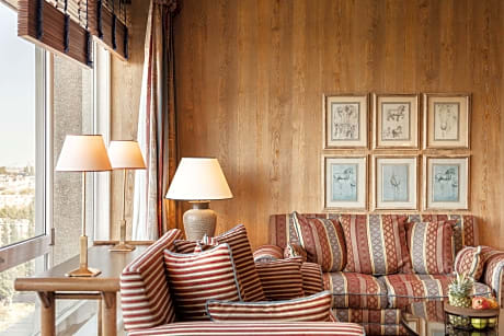 Mercurius One Bedroom Suite