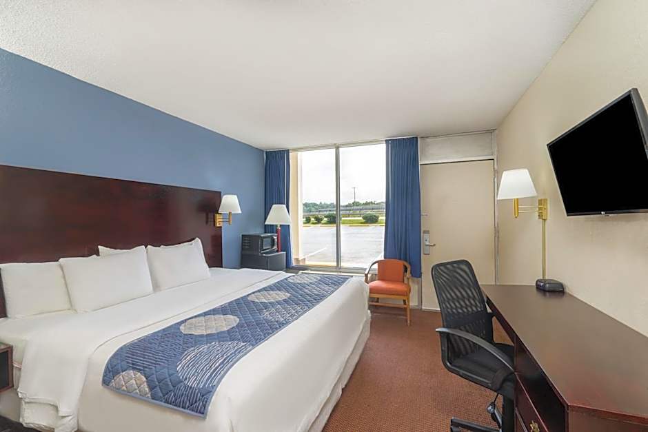 Days Inn by Wyndham Statesville