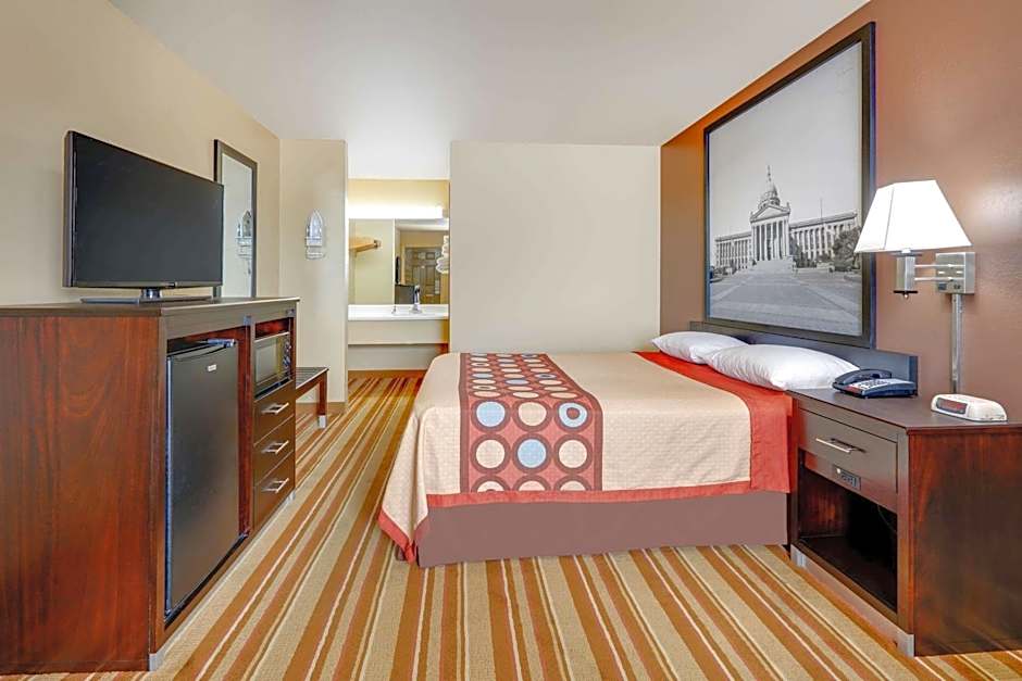 Super 8 by Wyndham Big Cabin/Vinita Area