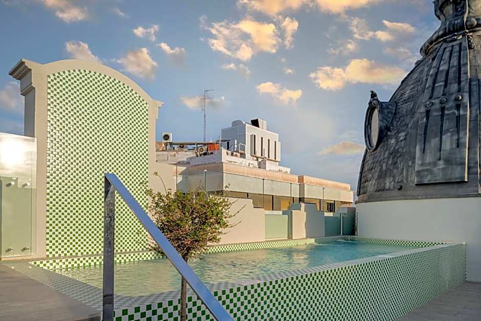 Palacio Santa Clara, Autograph Collection