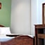 Empire Valley Hotel