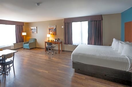 Queen Suite