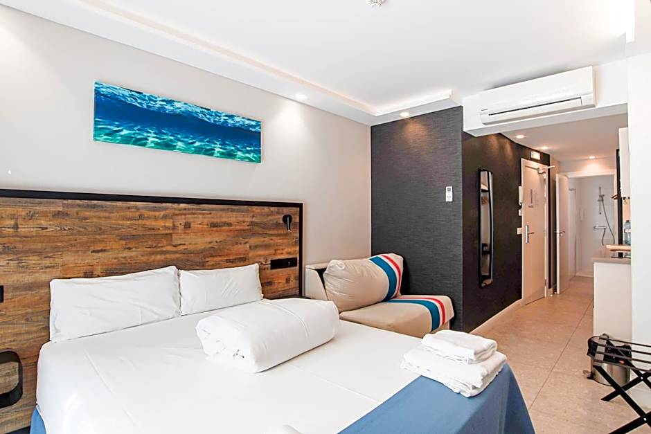 Posidonia Aparthotel