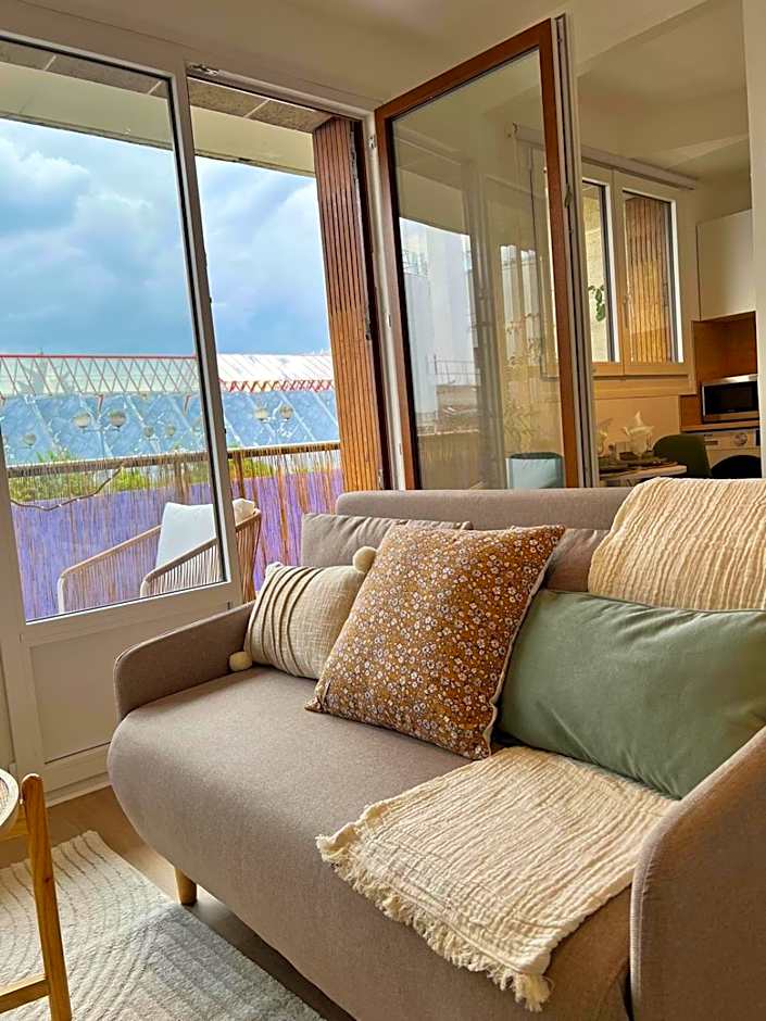 Charmant studio loggia Metro 3pers wifi