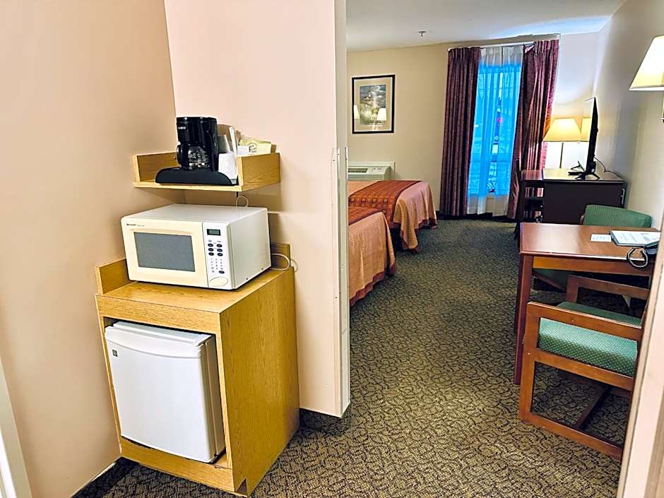 Ivey's Motor Lodge