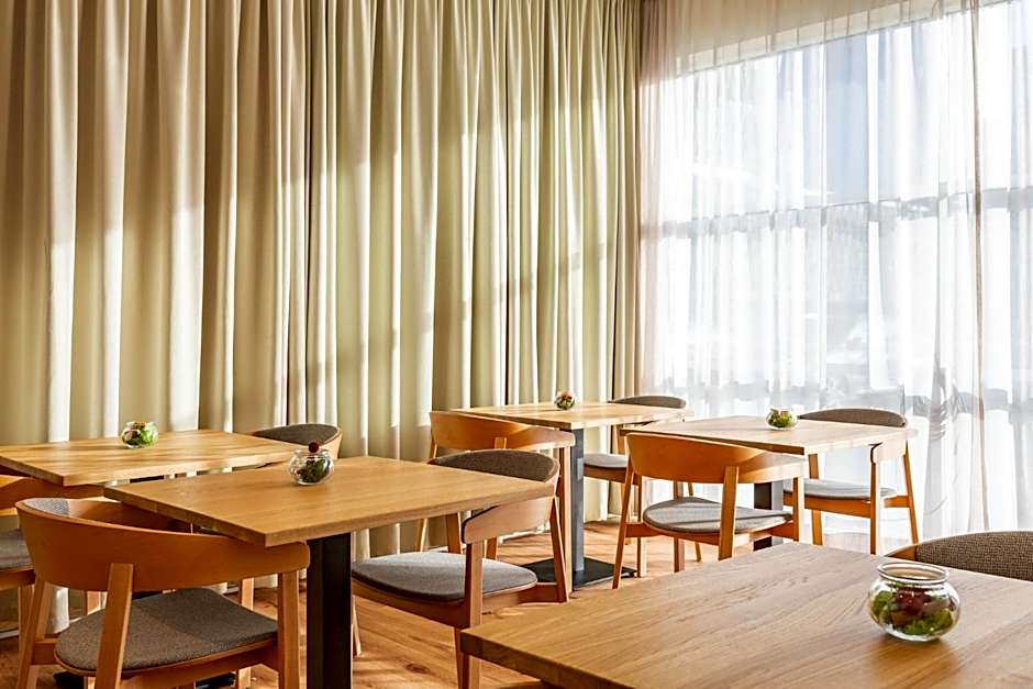 Holiday Inn Express Antwerpen City North By IHG