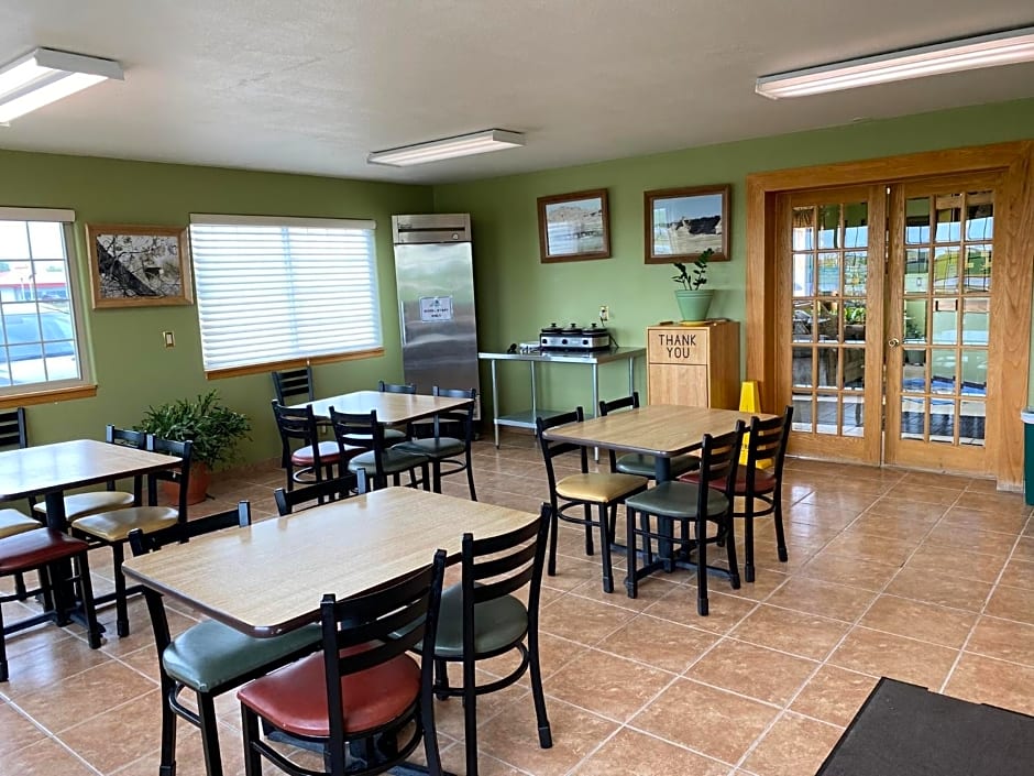 Americas Best Value Inn Kadoka, 401 South Dakota Highway Kadoka US