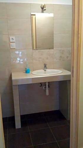 Hegyhát-Izmény Üdülőház