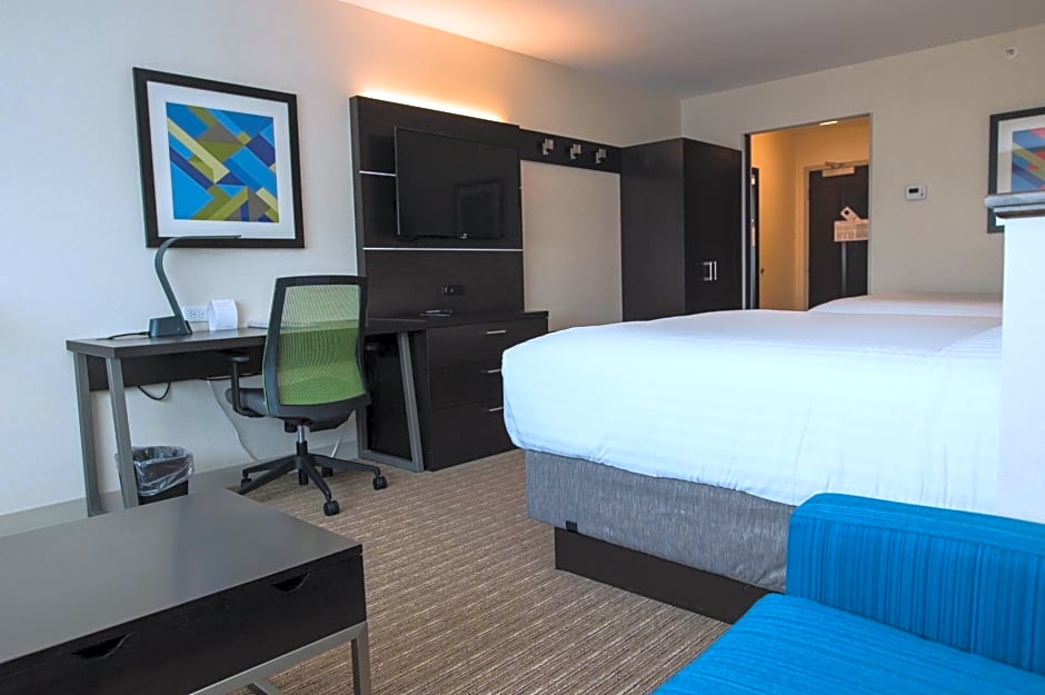 Holiday Inn Express & Suites Marietta By IHG