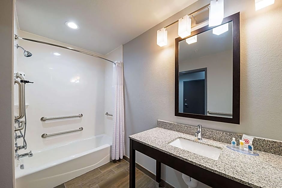 Comfort Inn & Suites Oklahoma City near Bricktown