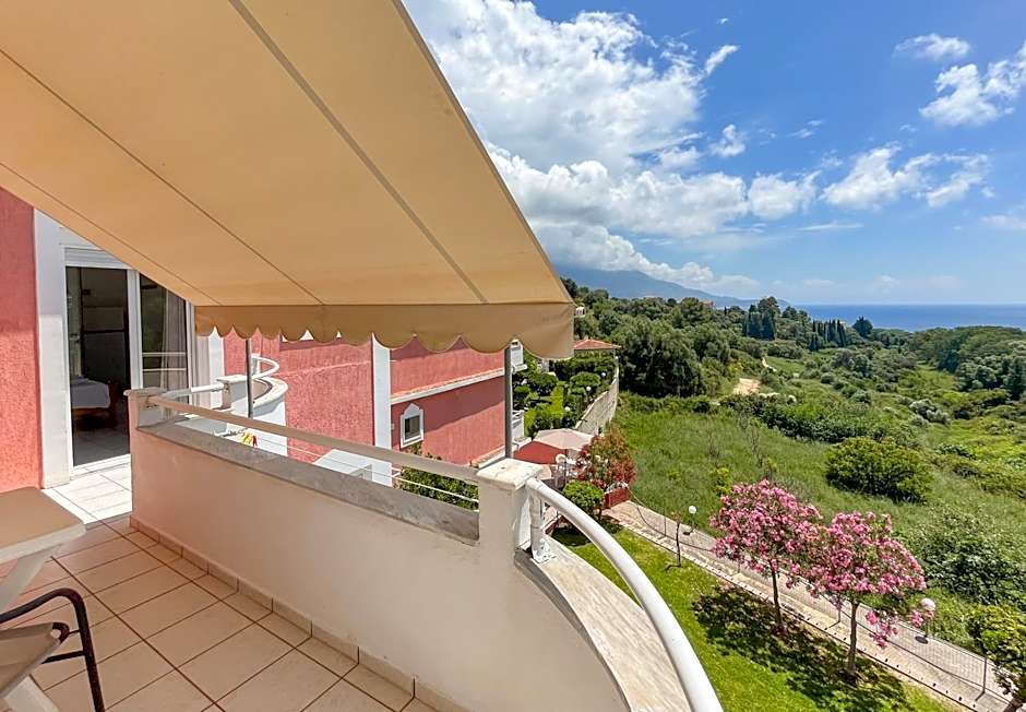 Amazona Apartments and Studios