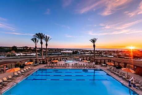 The Cassara Carlsbad, Tapestry Collection By Hilton