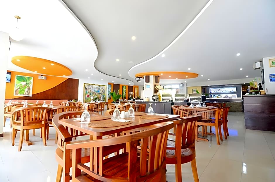 Grand Santhi Hotel