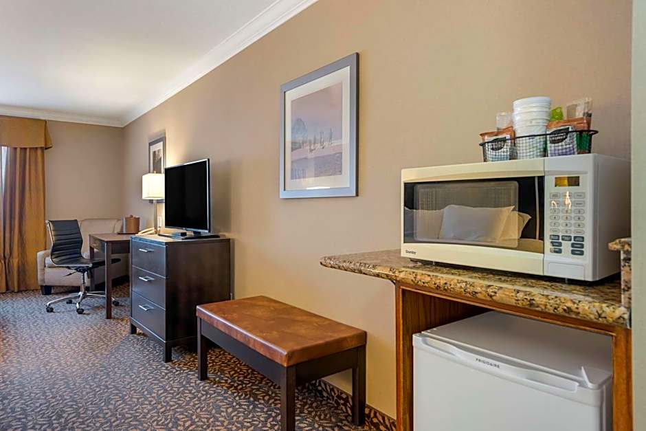 Best Western Plus Fernie Mountain Lodge