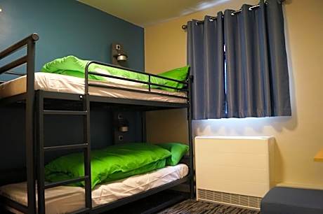 4 Bed Private Room Ensuite