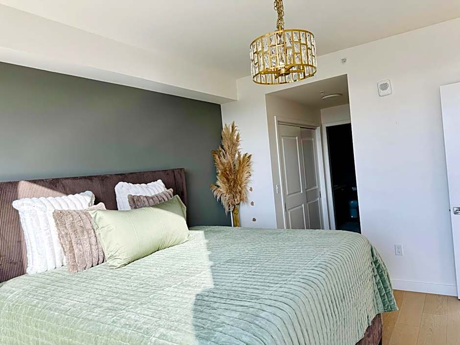 Crypto Arena Luxury Property