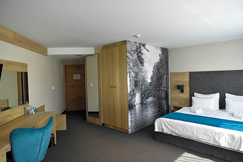 Hotel Bank