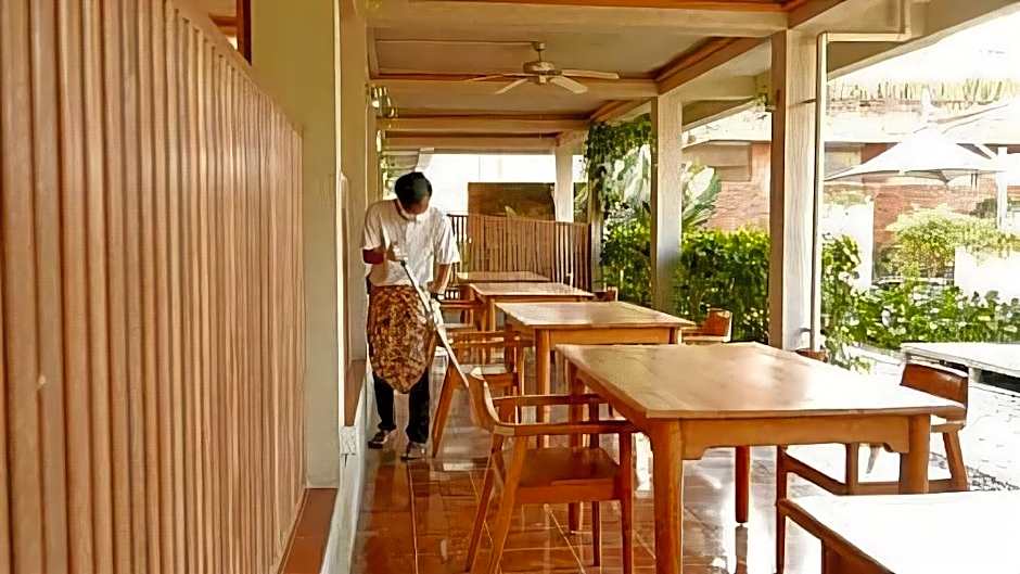 Ayom Java Village