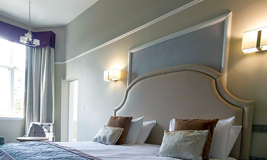 Wroxall Abbey Hotel & Estate
