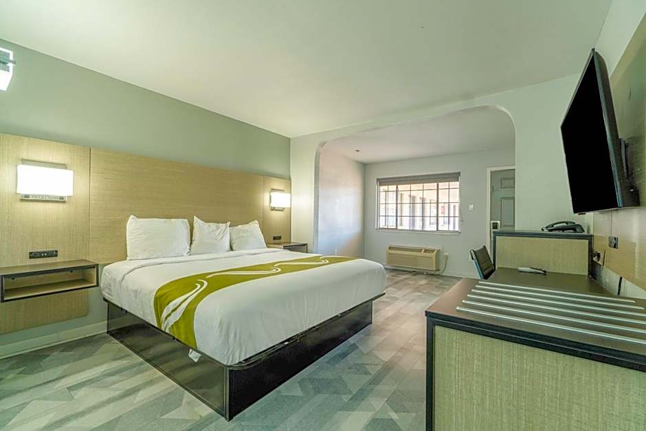 Pleasanton Executive Inn By OYO
