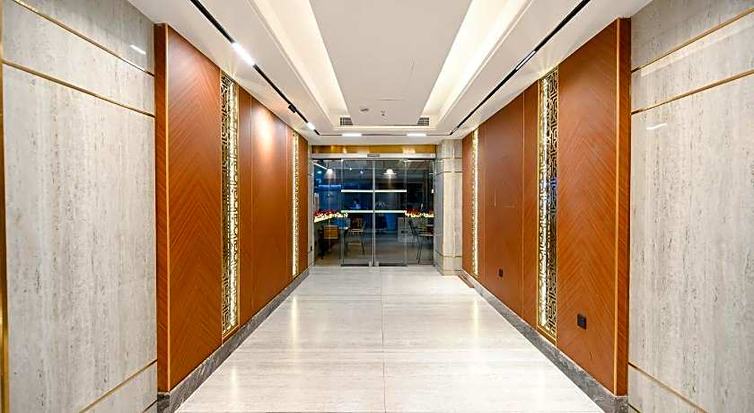 Grand plaza al Madinah