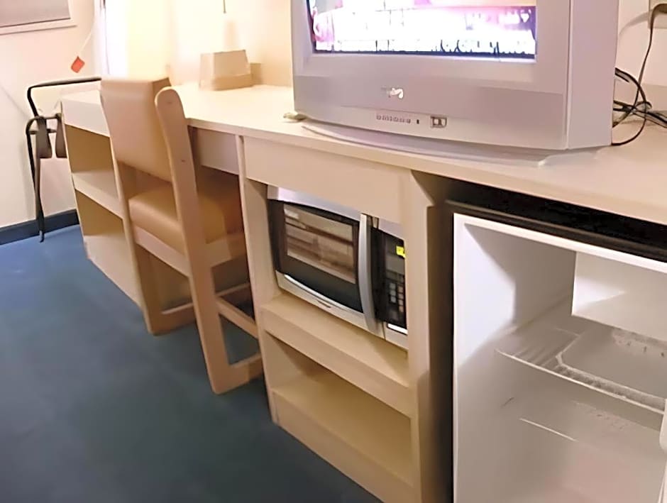 Americas Best Value Inn Jefferson City