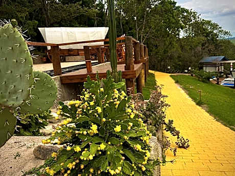Carroça Arizona, Vila Mágica