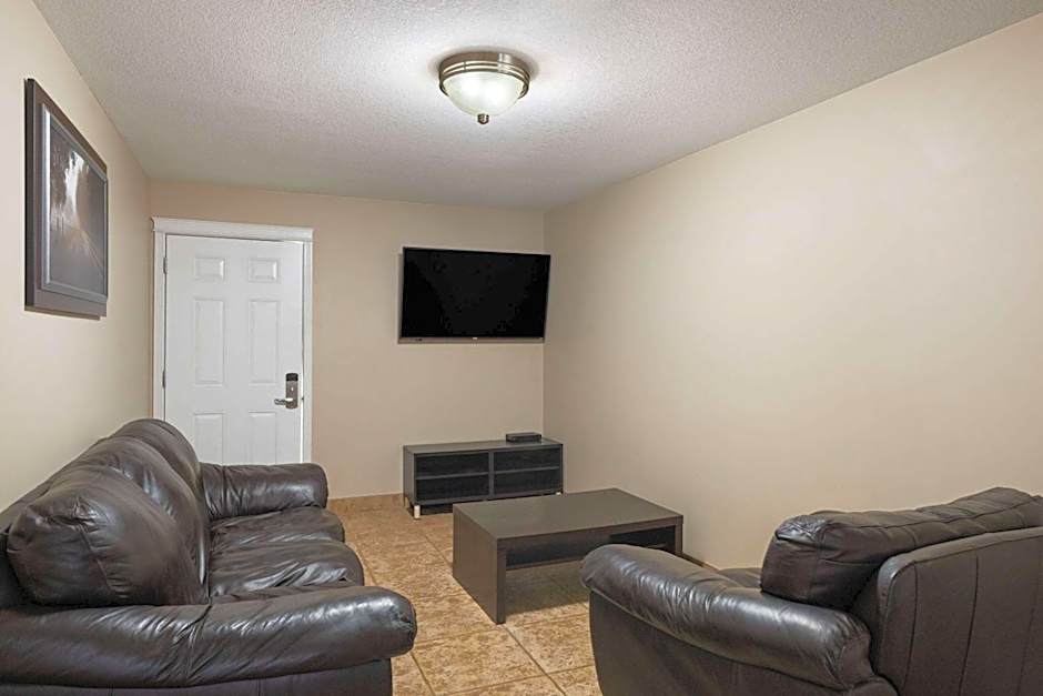 Super 8 Fort McMurray