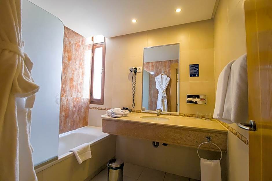 El Oumnia Puerto & Spa