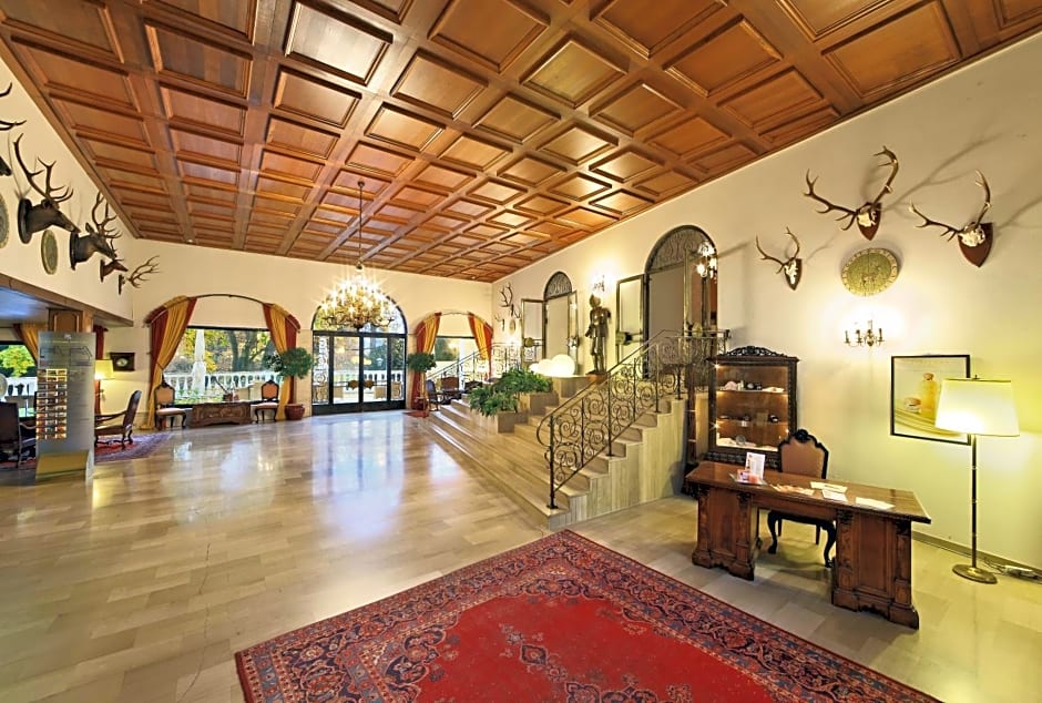 Hotel Schloss Weikersdorf