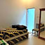 EXPRESS O 91923 Homestay Zona