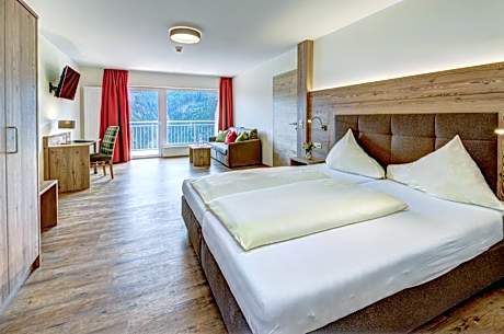 Double Room with Lake View