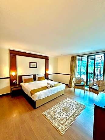 Deluxe Room with City View