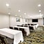 La Quinta Inn & Suites by Wyndham Des Moines West Clive