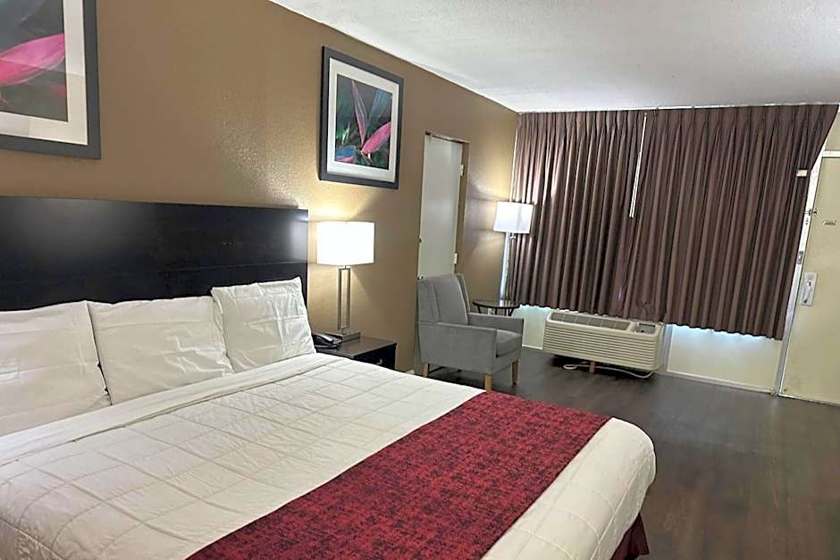 Rodeway Inn Bushnell