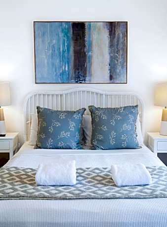 Tropical Two-Bedroom Apartment