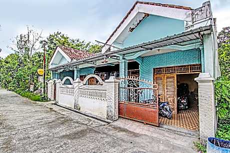 SPOT ON 2546 Griya Widya Syariah