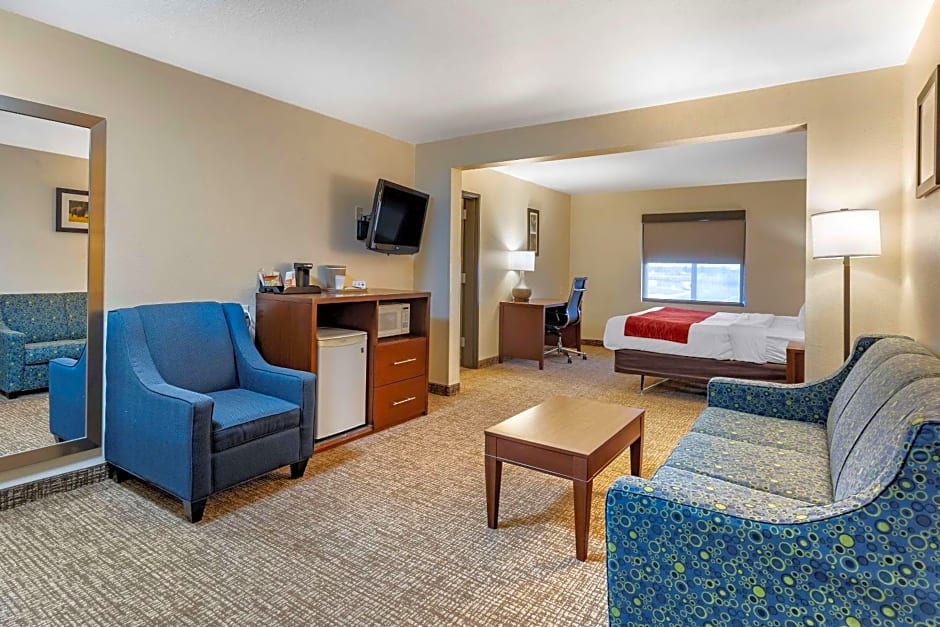 Comfort Inn & Suites Greenville I-70