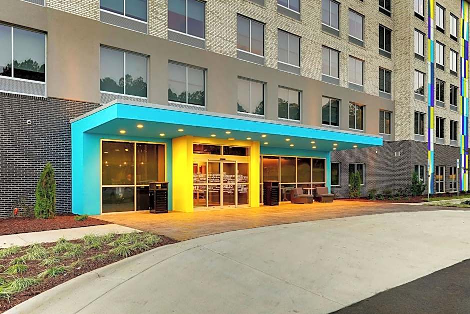 Tru by Hilton Raleigh Garner