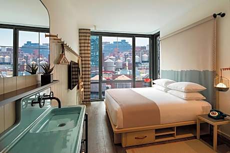 King Room - Hearing Accessible
