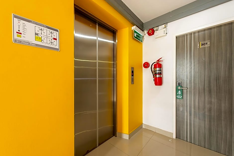 Riski Residence Bangbuathong