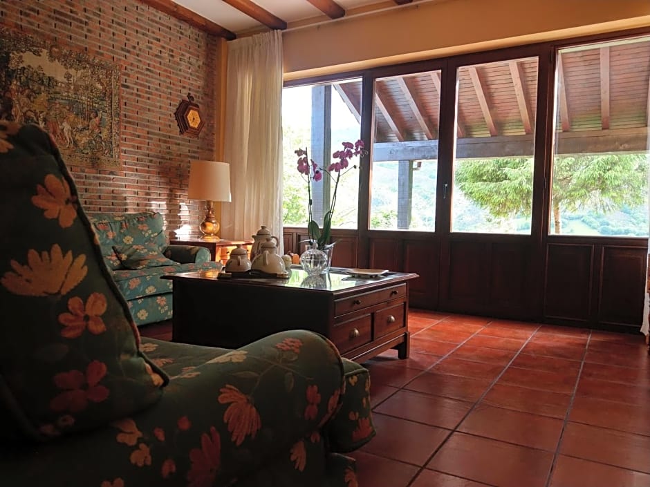 Hotel Rural El Otero